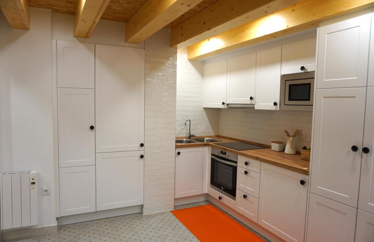 Apartamentos Turisticos El Penon Тапия-де-Касарьего Экстерьер фото