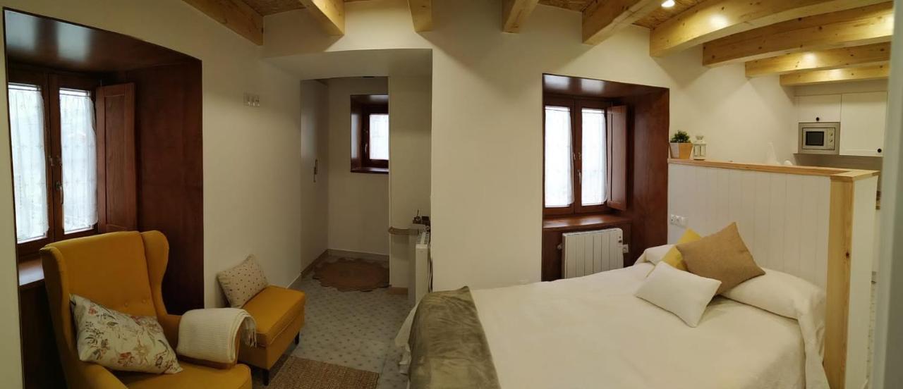 Apartamentos Turisticos El Penon Тапия-де-Касарьего Экстерьер фото